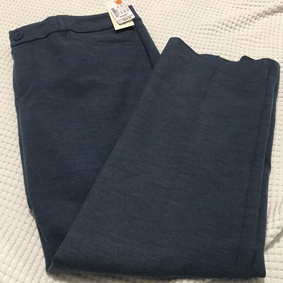 NWT- Christopher & Banks- 10 short - Picture 1 of 10